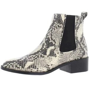 Steve Madden “Devan” Faux Snakeskin Leather Pull On Ankle Chelsea Boots